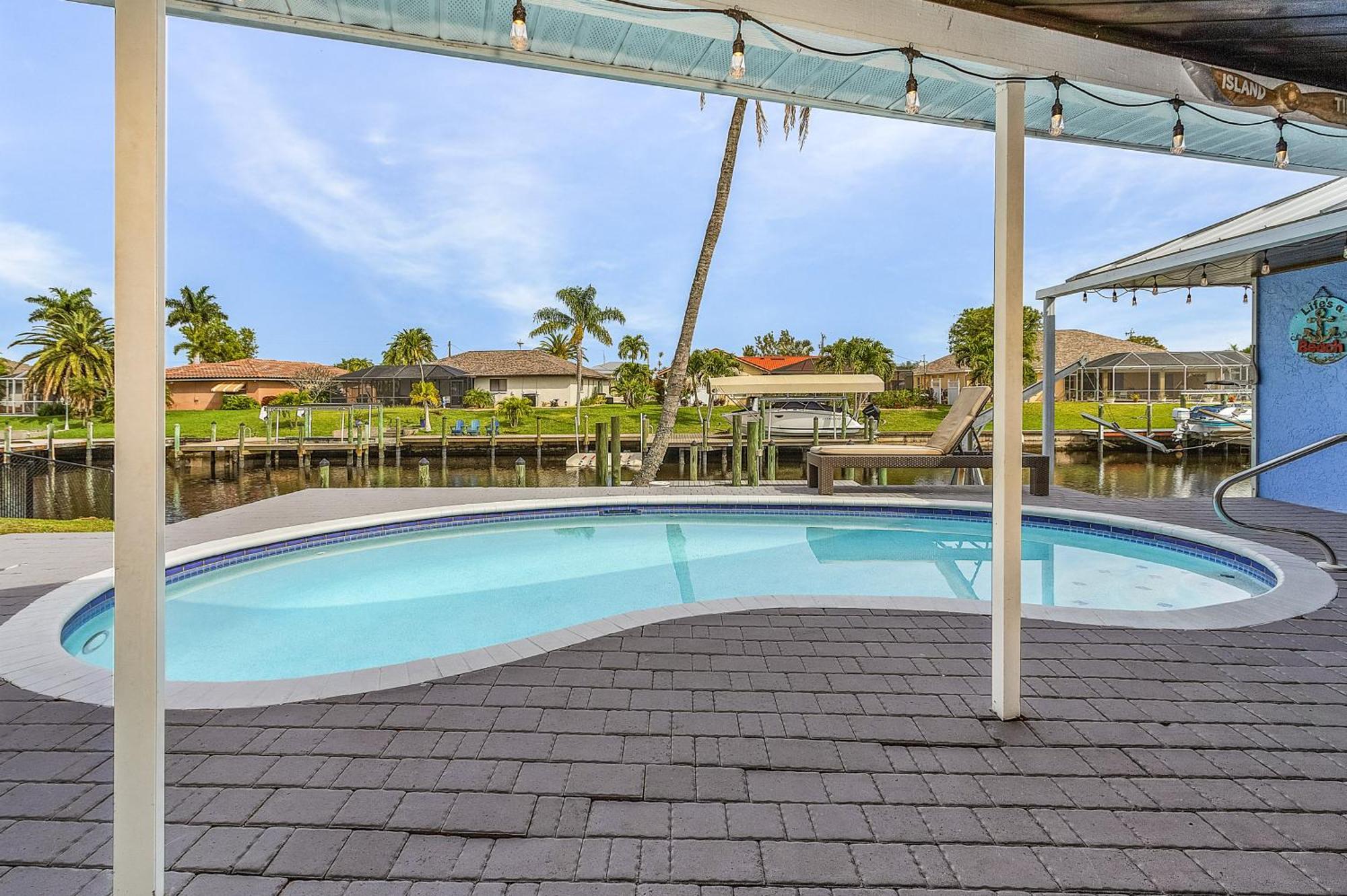 Canal-Front Oasis With Dock And Kayaks In Cape Coral! Zewnętrze zdjęcie